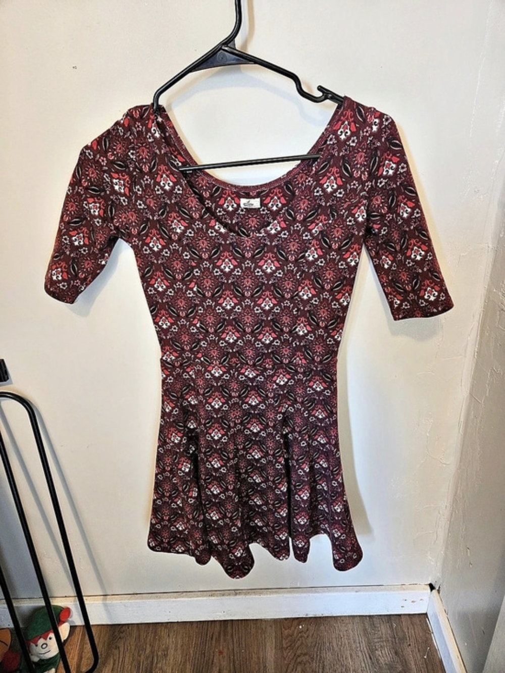 Hollister Floral Mini Dress in Red & Black Size XS